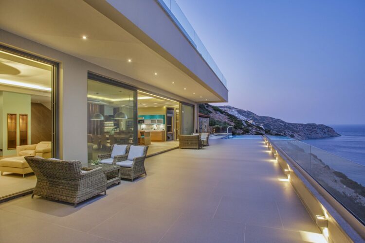 Agean Dream Villa I Luxuriöses Ferienhaus Kreta Mieten Terrasse