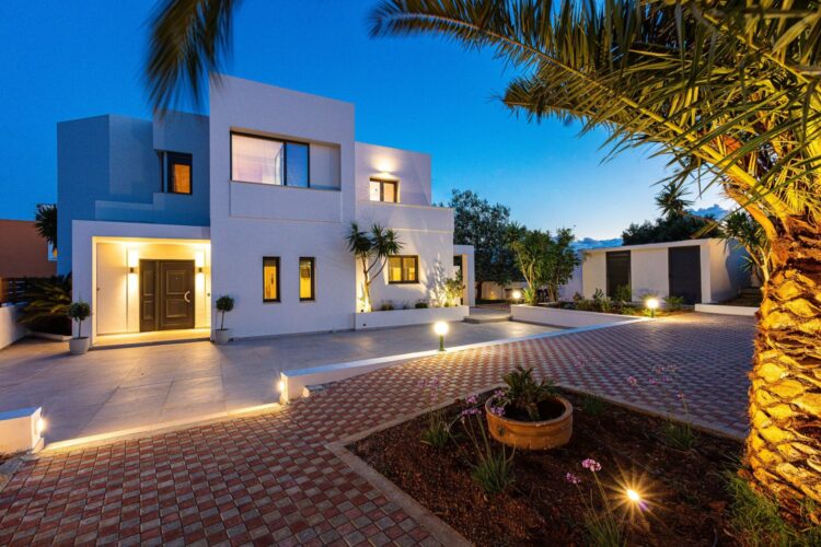 Aroni Residence Luxus Ferienhaus Kreta Eingang