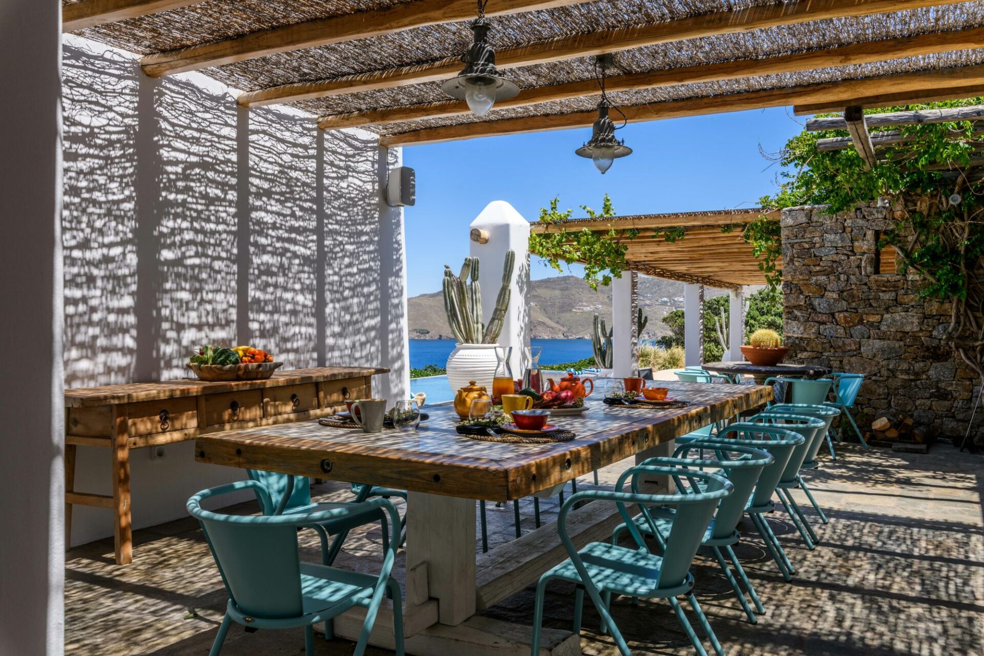 Blue Sky Villa Luxuriöses Ferienhaus Mykonos Mieten Outdoor Essbereich