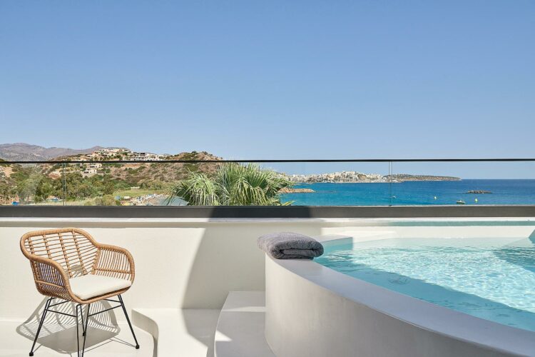 Bohemian Beach Villa Luxus Ferienhaus Kreta Eckpool Masterbedroom