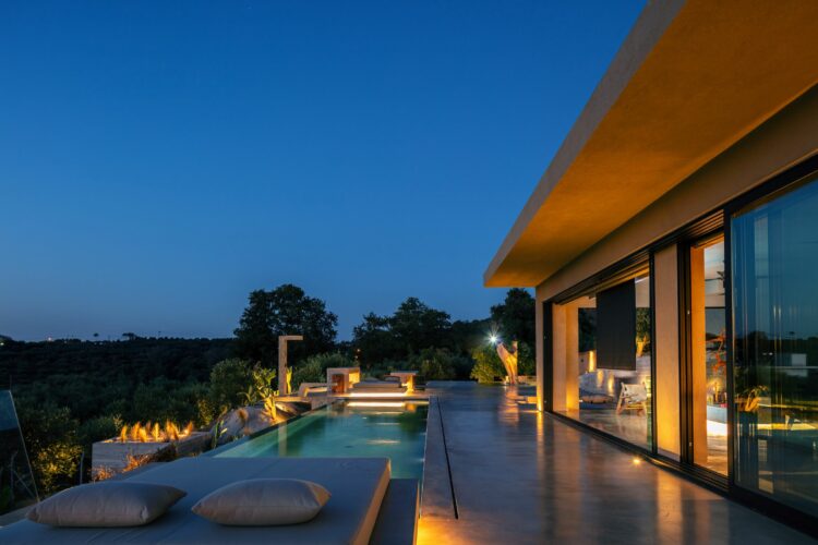 Boho House Luxus Ferienhaus Kreta Griechenland Pool Am Abend