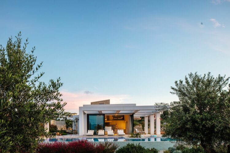 Boutique Villa Luxus Ferienhaus Kreta Griechenland Außenansicht Am Abend