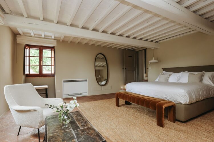 Casa Fienile In Chianti Luxus Ferienhaus Toskana Italien Großes Schlafzimmer