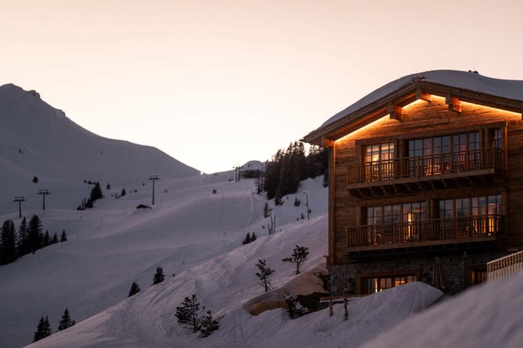 Chalet Alpinova Lech Österreich – Luxus Chalet Mieten Mit Ski In & Ski Out (3)