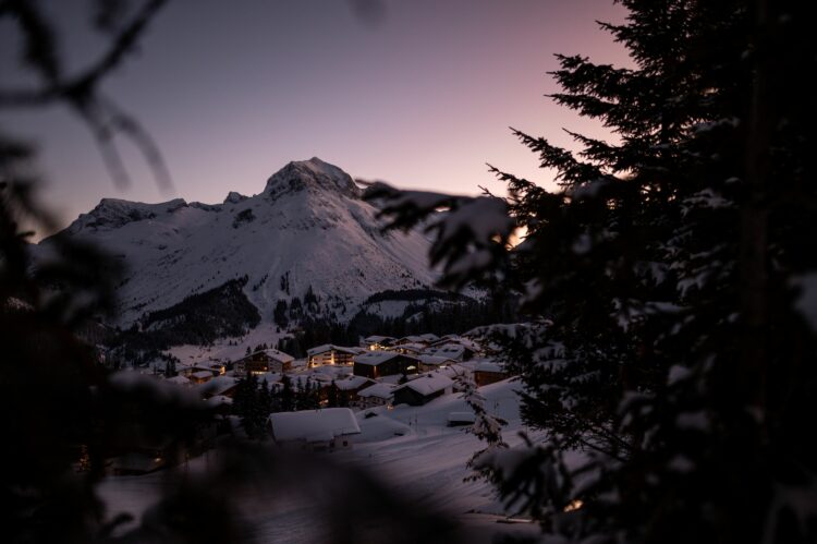 Chalet Alpinova Lech Österreich – Luxus Chalet Mieten Mit Ski In & Ski Out (4)