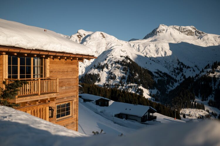 Chalet Alpinova – Ihr Exklusives Chalet In Lech Österreich Für Den Winterurlaub Mieten (3)