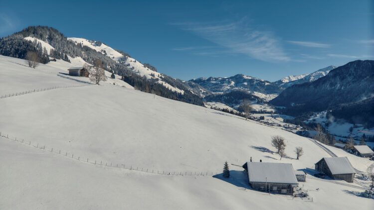 Cozy Club Chalet Gstaad Schweiz Exklusives Ferienhaus Mieten Lage Im Winter