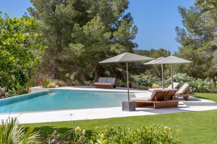 Finca Rural Luxus Ferienhaus Ibiza Mieten Detail Pool