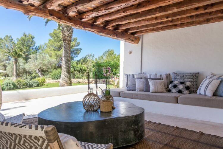 Finca Rural Luxus Ferienhaus Ibiza Mieten Detail Veranda