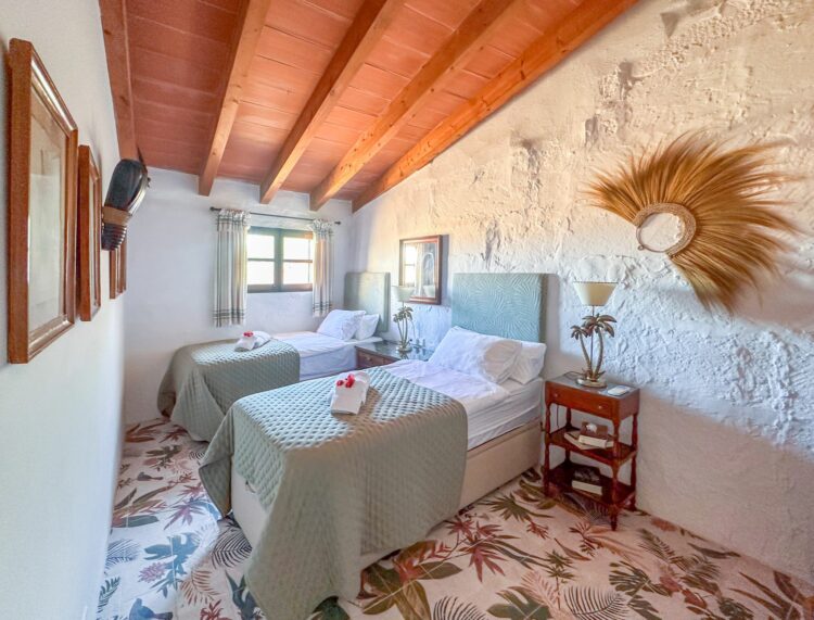Finca Tafona Latana Luxuriöses Ferienhaus Mallorca Mieten Schlafzimmer Fünf
