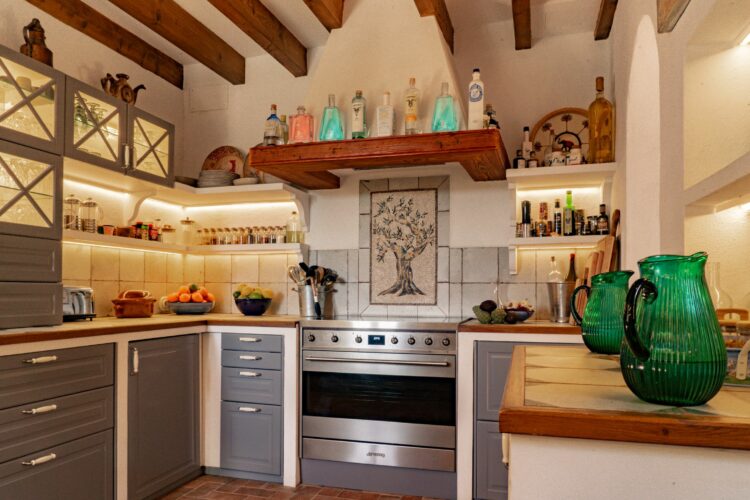 Finca Tafona Latana Luxus Ferienvilla Mallorca Mieten Detail Küche