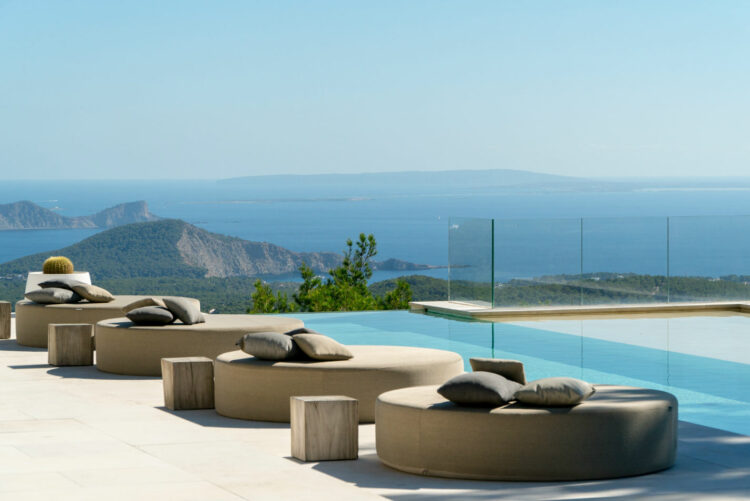 Hilltop Villa Luxus Ferienhaus Auf Ibiza Mieten Daybeds