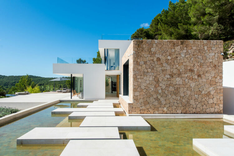 Hilltop Villa Luxus Ferienhaus Auf Ibiza Mieten Eingang Terrasse