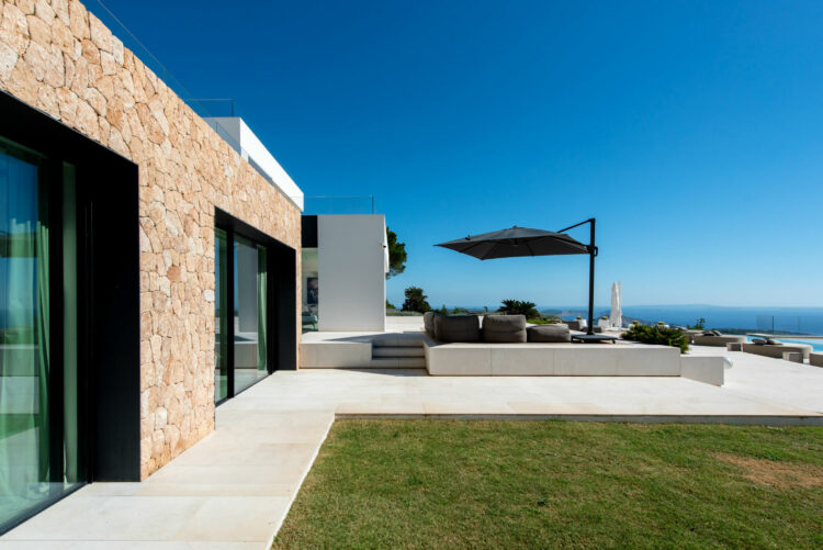 Hilltop Villa Luxus Ferienhaus Auf Ibiza Mieten Terrasse