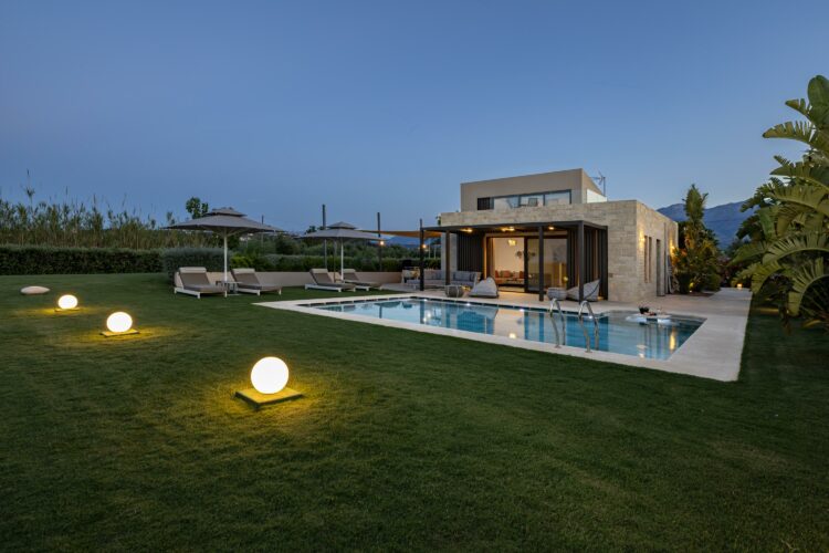 Iniada Villa One Luxus Ferienhaus Krera Mieten Bei Nacht