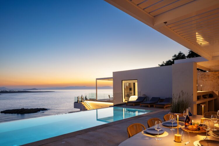 Kalathas Beachview Villa Luxus Ferienhaus Kreta Abendstimmung