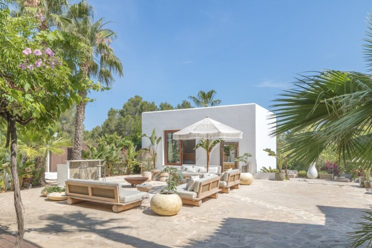 La Cabana Luxus Ferienhaus Ibiza Mieten Terrasse Mit Loungemöbeln