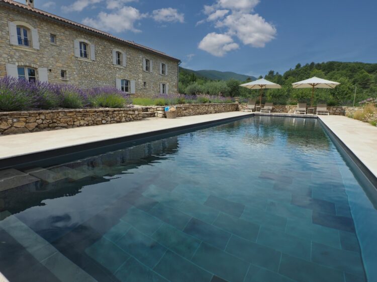 Mas De Grivet Luxus Ferienhaus Provence Luberon Mieten Pool