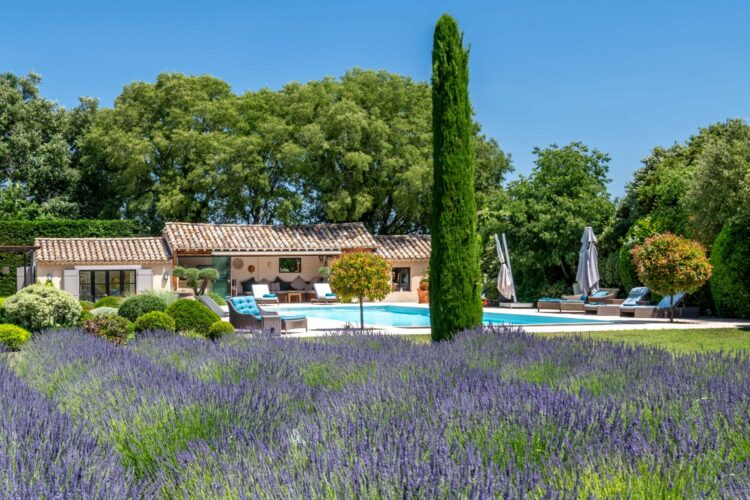 Mas De La Garrigue Luxus Ferienvilla Provence Außenansicht