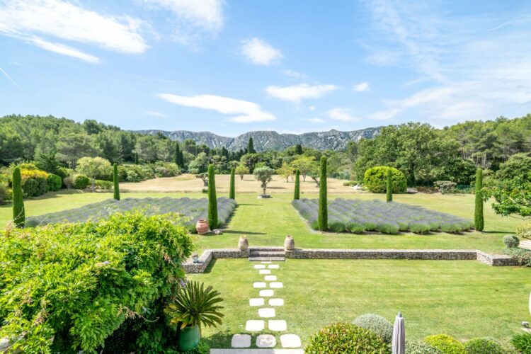 Mas De La Garrigue Exklusive Ferienvilla Provence Garten