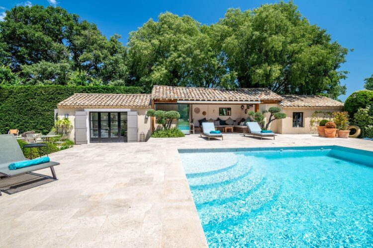 Mas De La Garrigue Exklusive Ferienvilla Provence Poolhaus