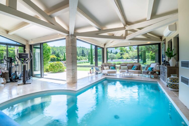 Mas De La Garrigue Traumhaftes Ferienhaus Provence Indoorpool