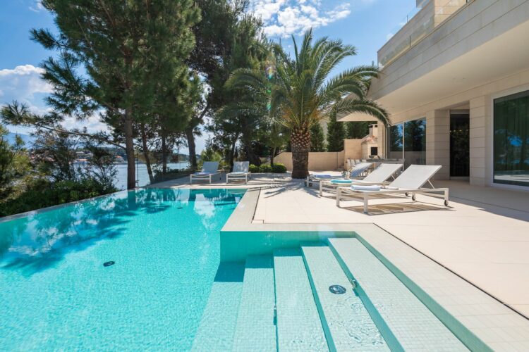 Ocean Villa Brac Luxus Ferienvilla Kroatien Inseln Detail Pool