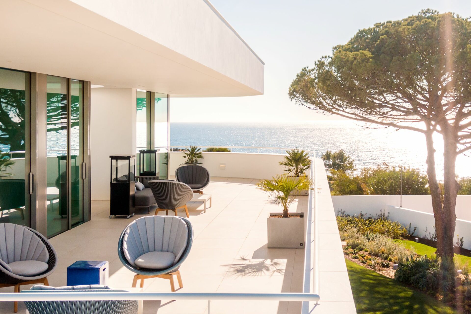 Sea Light Villa Two Luxus Ferienhaus Algarve Portugal Lounge Deck Mit Meerblick