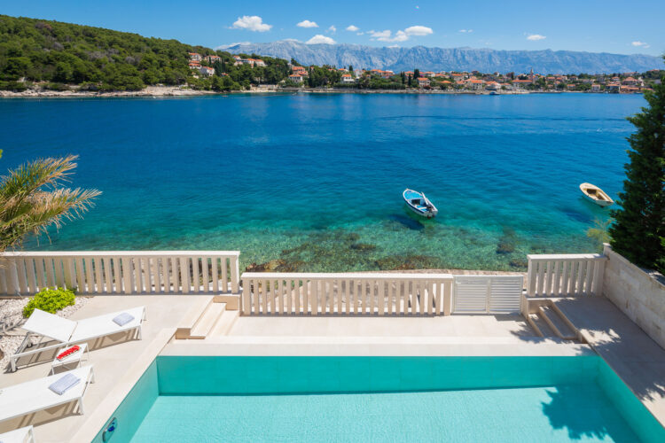 Seafront Villa Brac Luxuriöses Ferienhaus Kroatien Pool