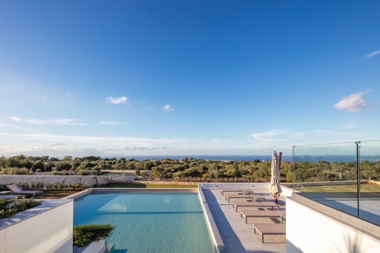 Sublime Escape Villa Luxus Ferienvilla Kreta Griechenland Pool Mit Liegen