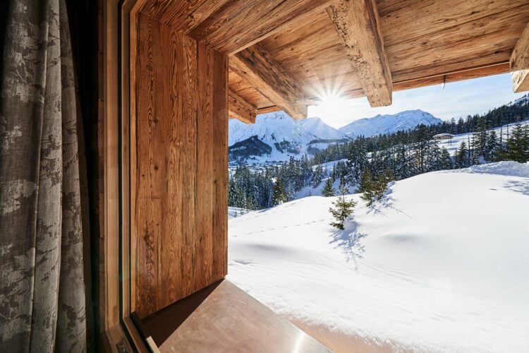 The Chalet Lech Luxus Ferienhaus Österreich Mieten Winterpanorama