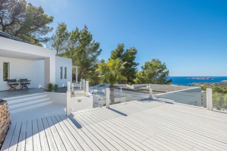 Villa Blue Boho Luxus Ferienhaus Ibiza Mieten Detail Dachterrasse