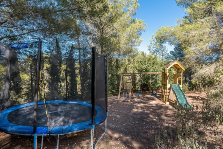 Villa Blue Boho Luxus Ferienhaus Ibiza Mieten Kinderspielplatz