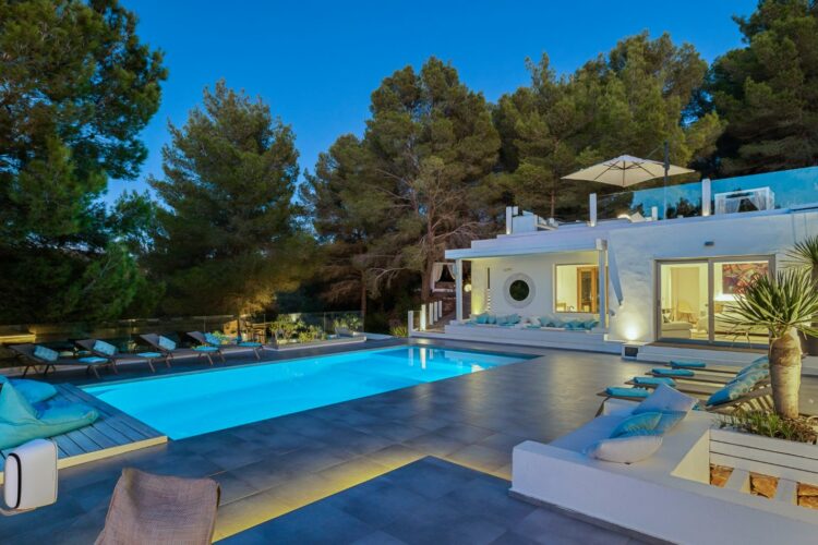 Villa Blue Boho Luxus Ferienhaus Ibiza Mieten Pool By Night