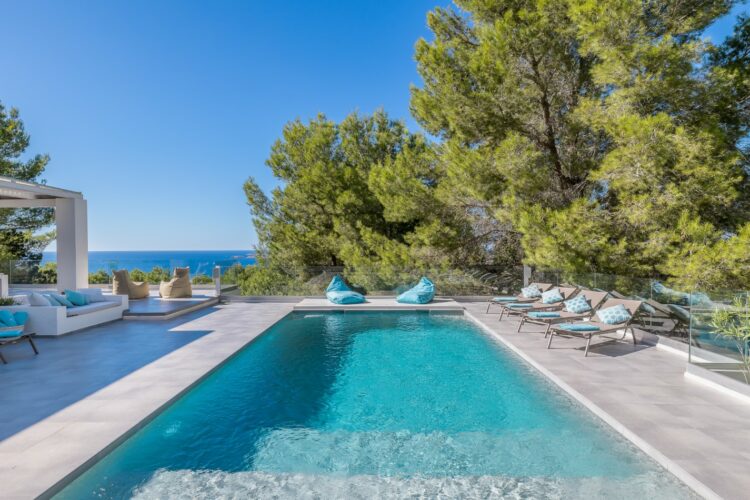 Villa Blue Boho Luxus Ferienhaus Ibiza Mieten Poolbereich