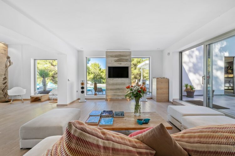 Villa Blue Boho Luxus Ferienhaus Ibiza Mieten Wohnzimmer Mit Tv