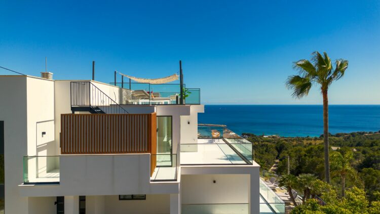 Villa Bon Sol Luxus Ferienhaus Mallorca Außenansicht Mit Meerblick