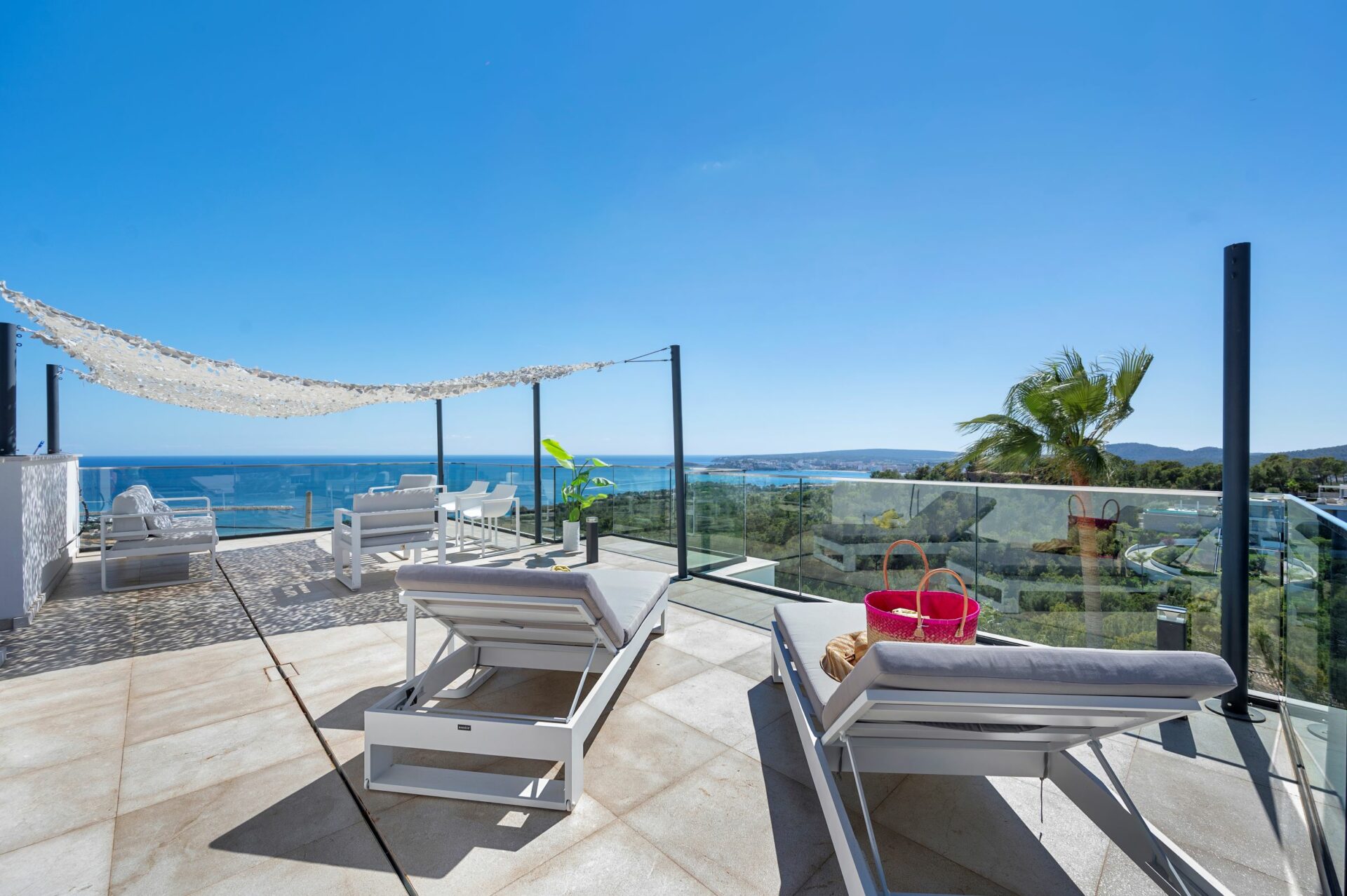 Villa Bon Sol Traumhaftes Ferienhaus Mallorca Mieten Ausblick Dachterrasse