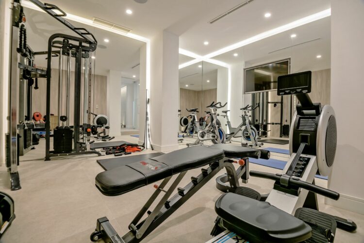 Villa Brac Supreme Luxus Ferienvilla Kroatien Mieten Gym