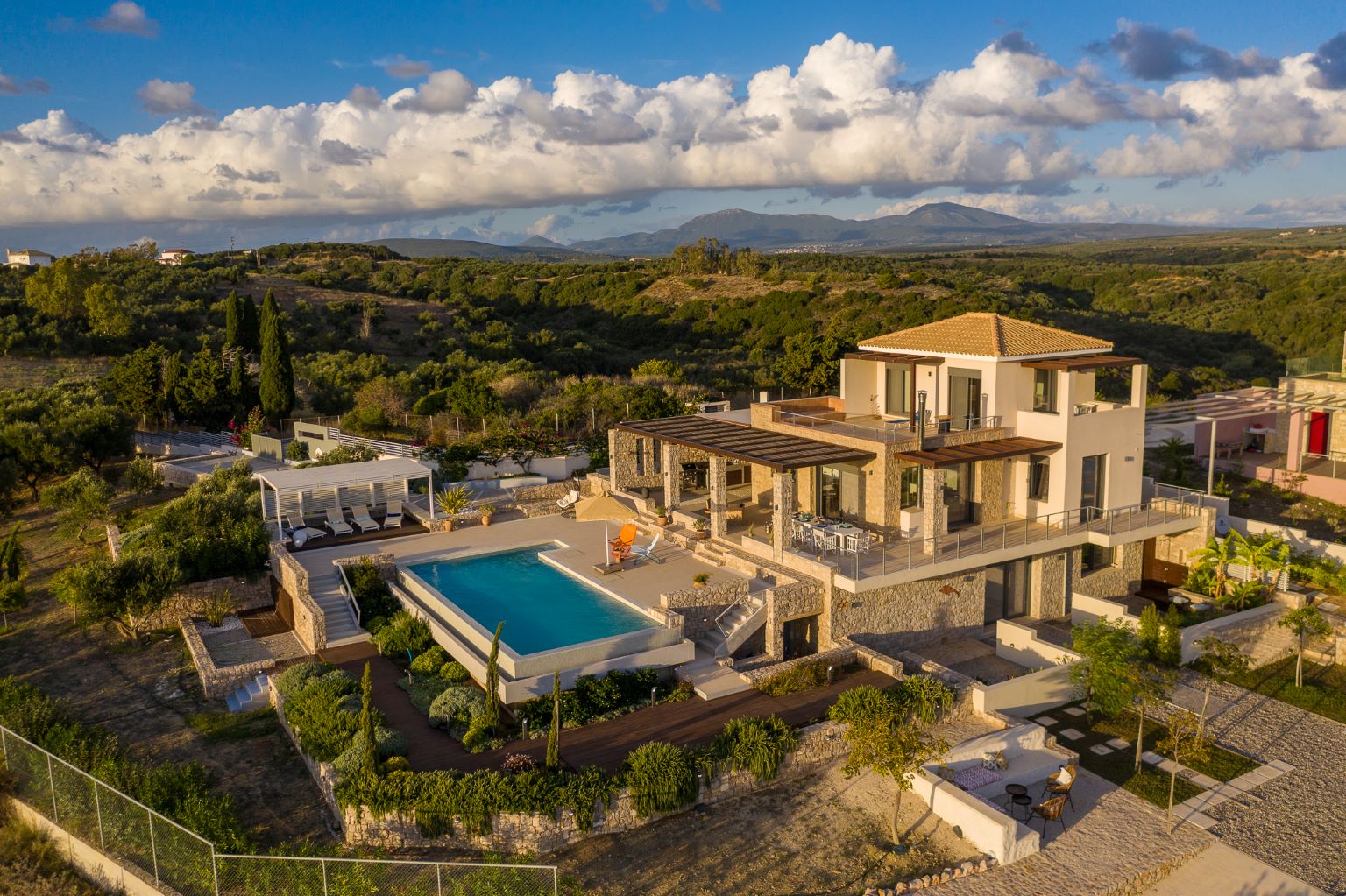 Villa Messinia Luxus Ferienhaus Peloponnes Griechenland Außenansicht