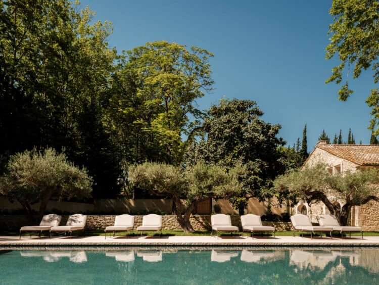 Villa Paradou Retreat Luxus Ferienhaus Provence Mieten Liegen Am Pool