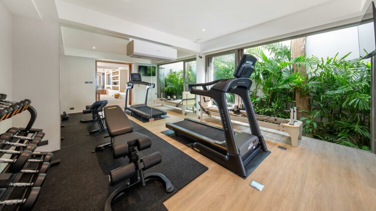 Villa Peace Oceanfront Luxus Ferienhaus Koh Samui Thailand Mieten Gym