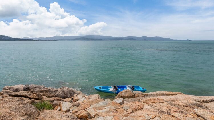 Villa Peace Oceanfront Luxus Ferienhaus Koh Samui Thailand Mieten Kajak