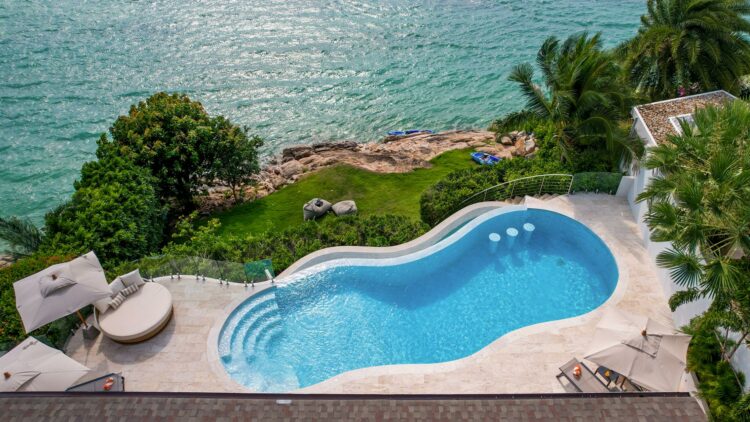 Villa Peace Oceanfront Luxus Ferienhaus Koh Samui Thailand Mieten Pool Von Oben