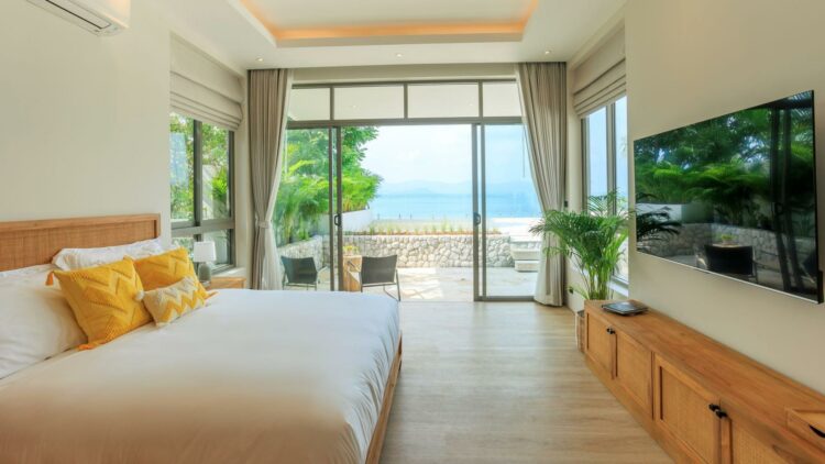 Villa Peace Oceanfront Luxus Ferienhaus Koh Samui Thailand Mieten Modernes Schlafzimmer