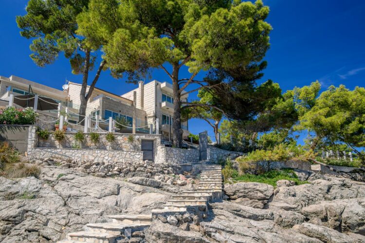 Villa Puntinak Luxus Ferienvilla Insel Brac Kroatien Mieten Treppe Zum Meer