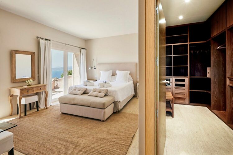 Villa De Ros Luxus Ferienhaus Mallorca Schlafzimmer Mit Ankleide