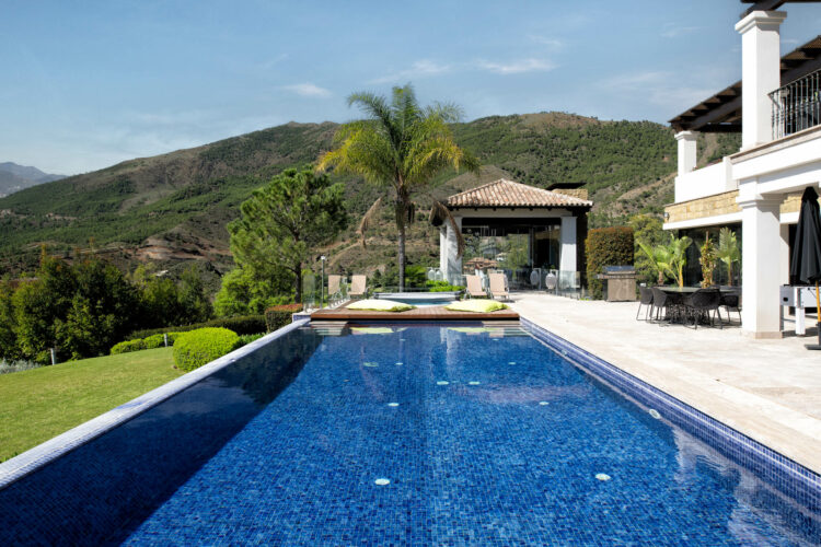 Villa Mit Jacuzzi Und Golfplatz Marbella Spanien Mieten Villa Serenidad (6)